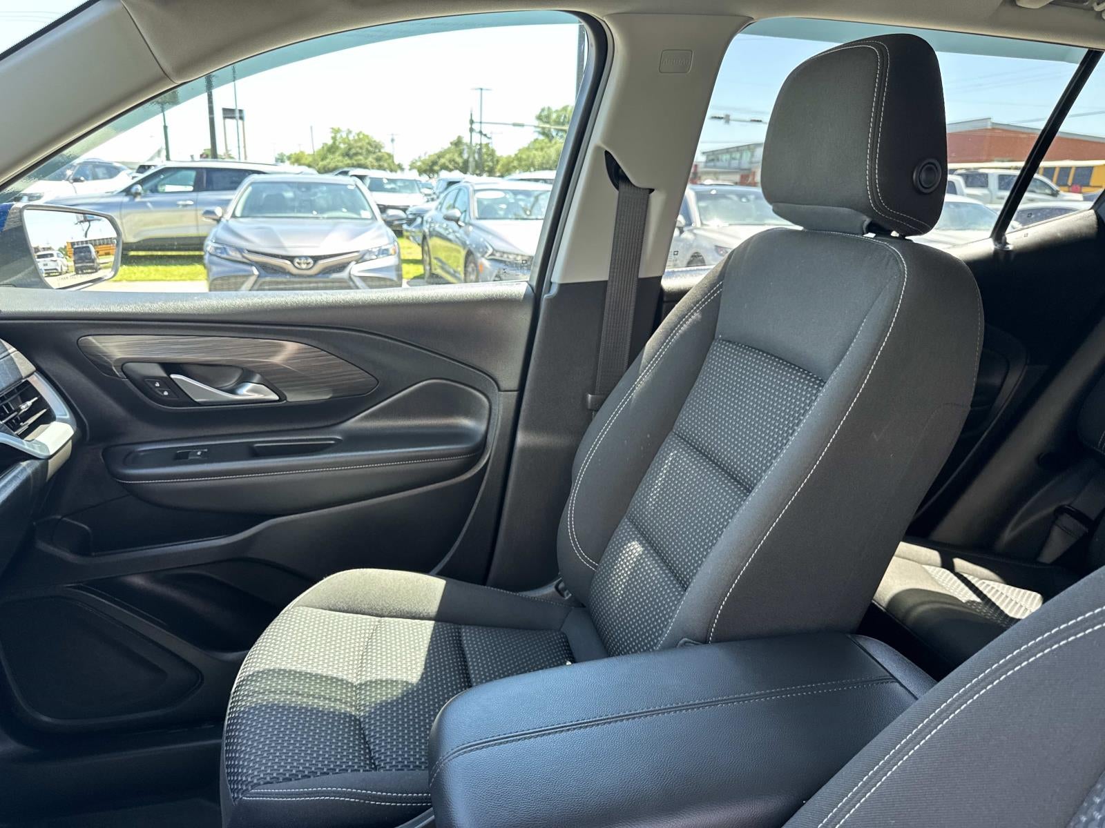 2022 GMC Terrain FWD 4dr SLE