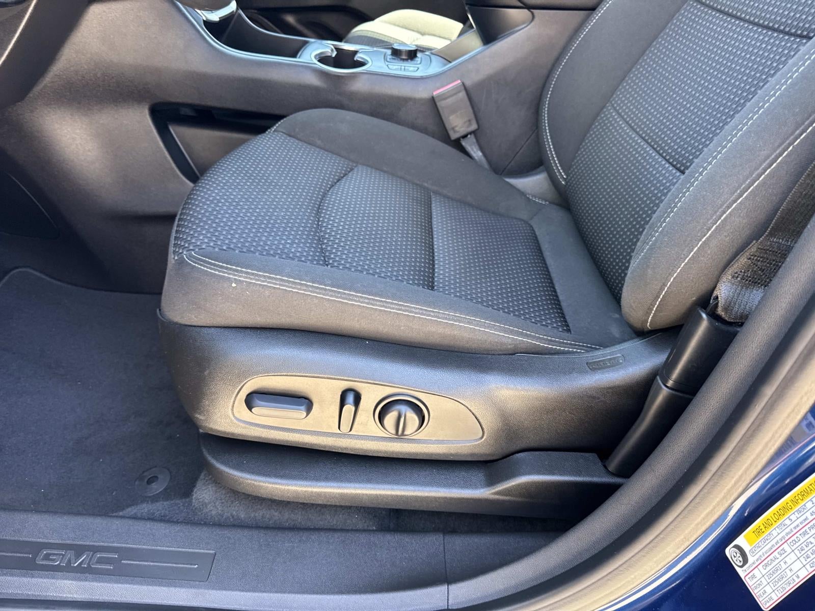2022 GMC Terrain FWD 4dr SLE