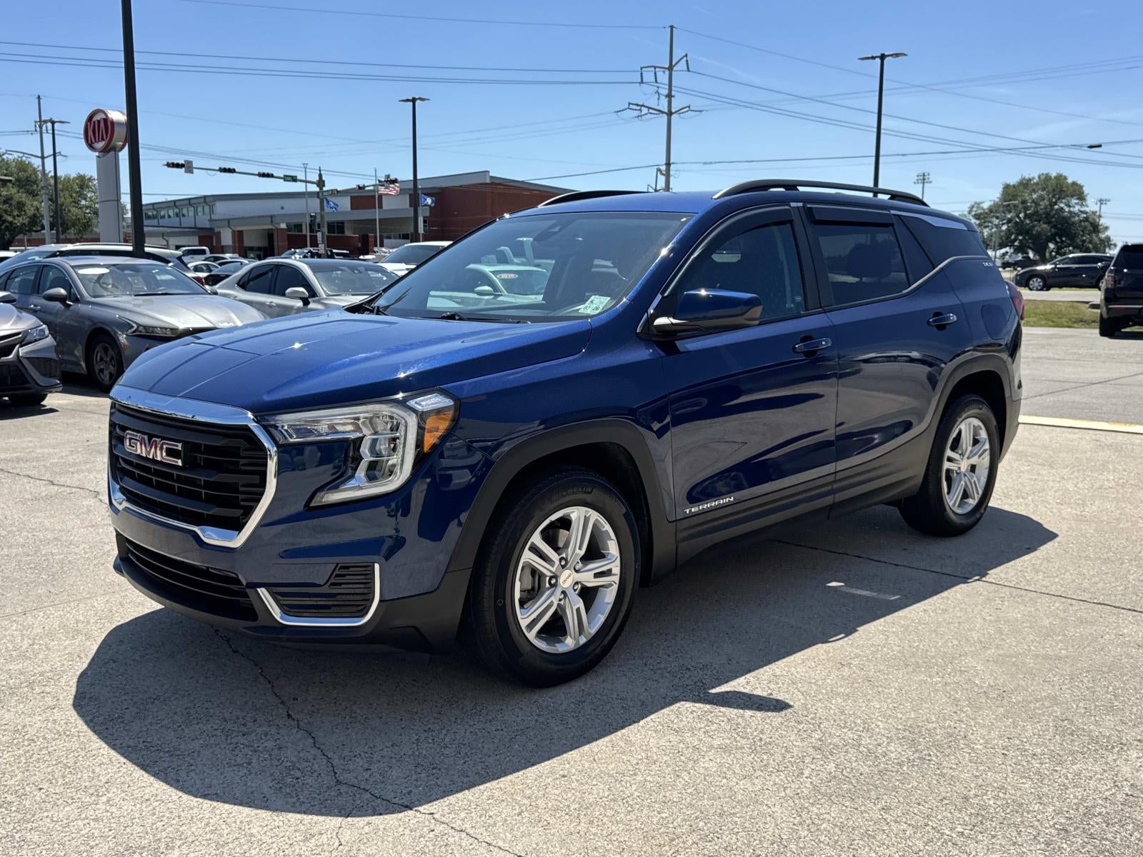 2022 GMC Terrain FWD 4dr SLE