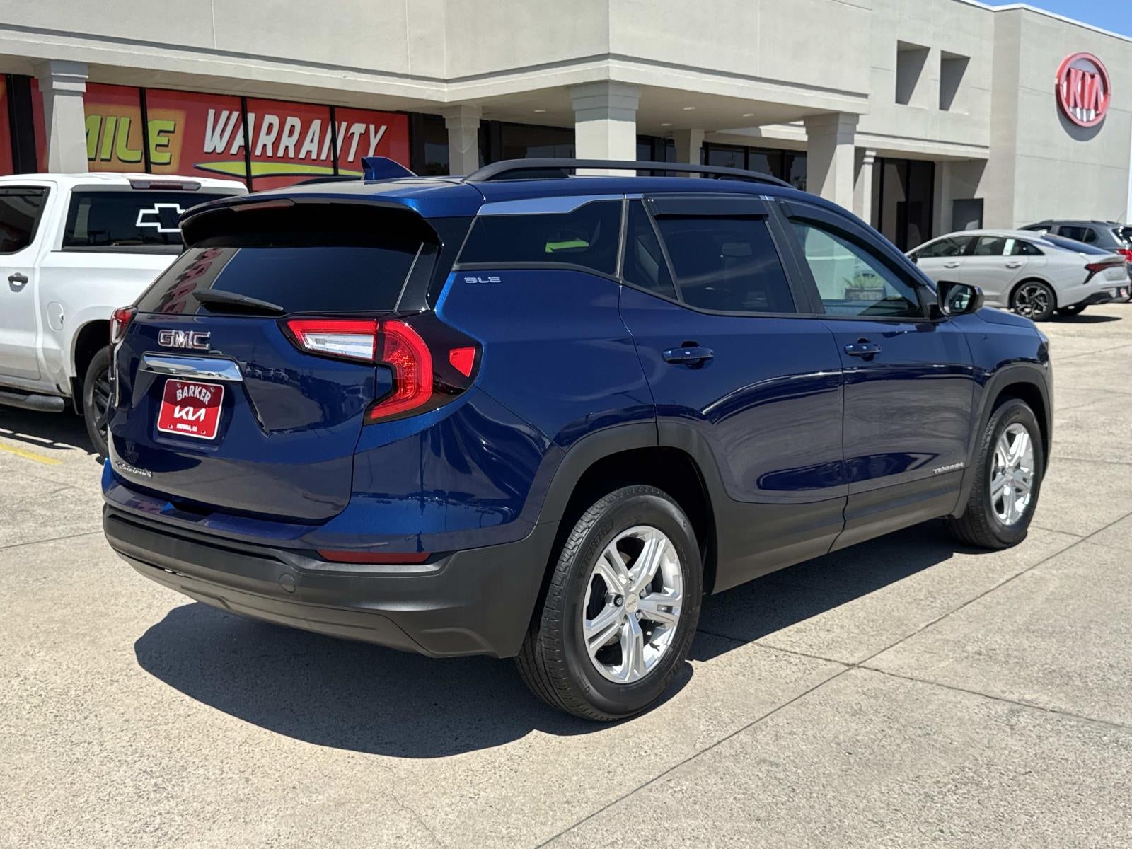 2022 GMC Terrain FWD 4dr SLE