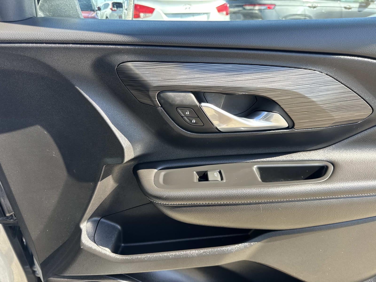 2023 GMC Terrain FWD 4dr SLT