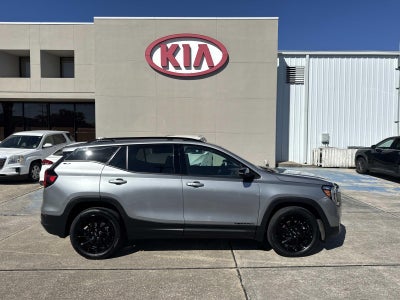 2023 GMC Terrain FWD 4dr SLT