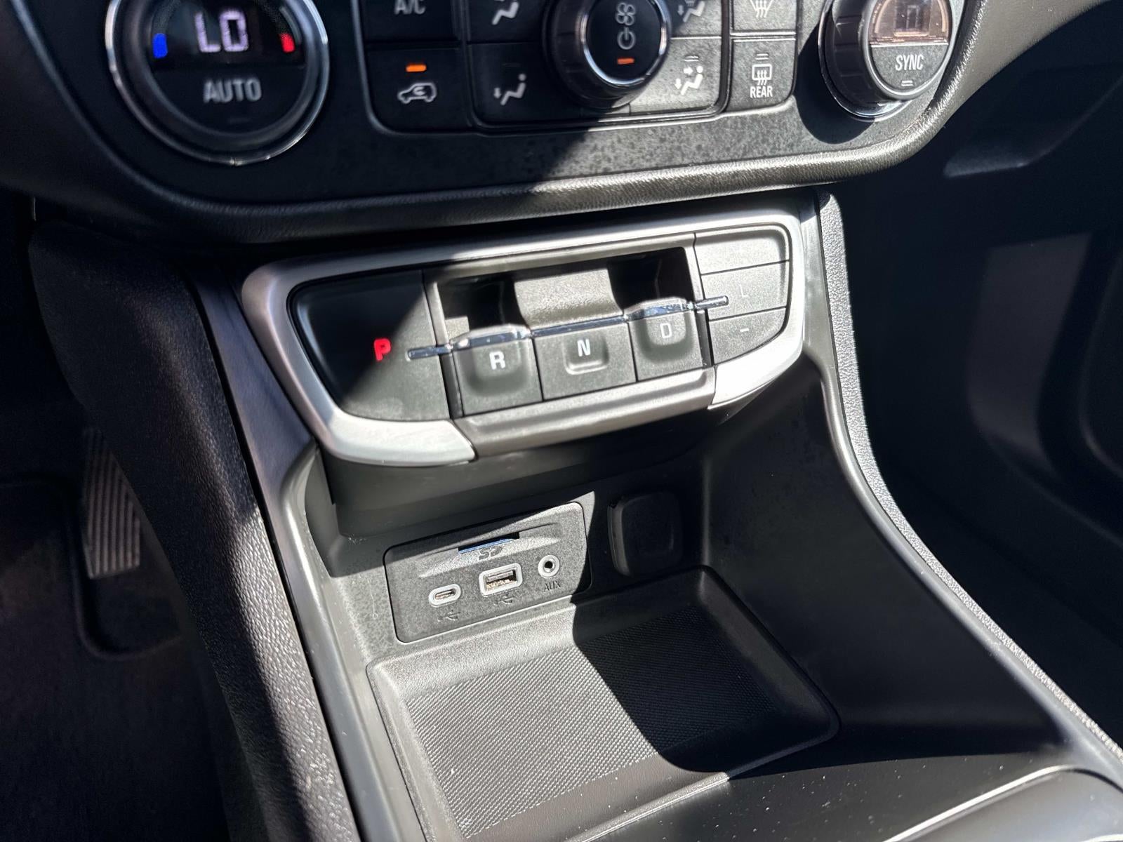 2023 GMC Terrain FWD 4dr SLT