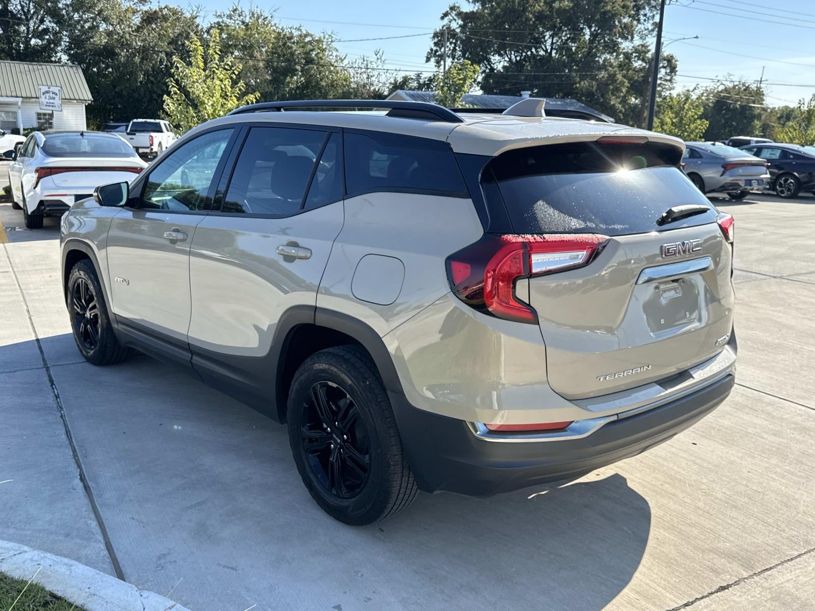2022 GMC Terrain AWD 4dr AT4