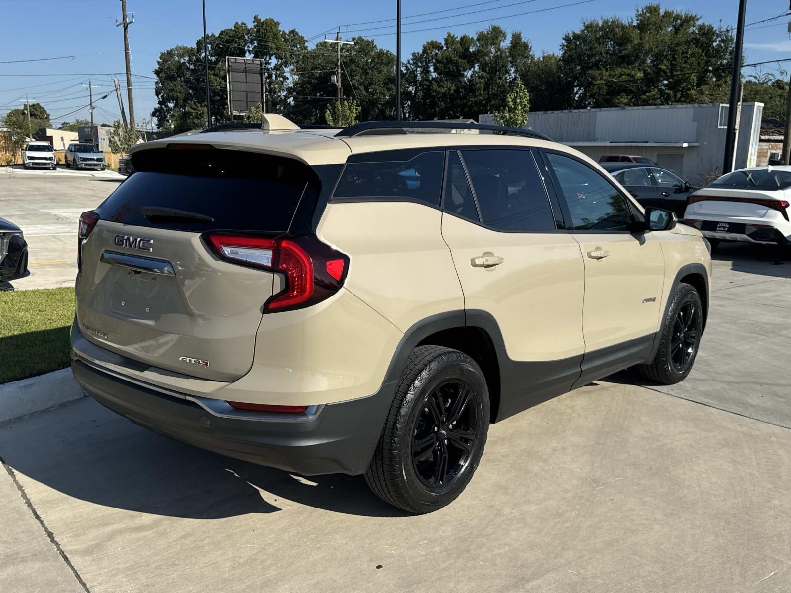 2022 GMC Terrain AWD 4dr AT4
