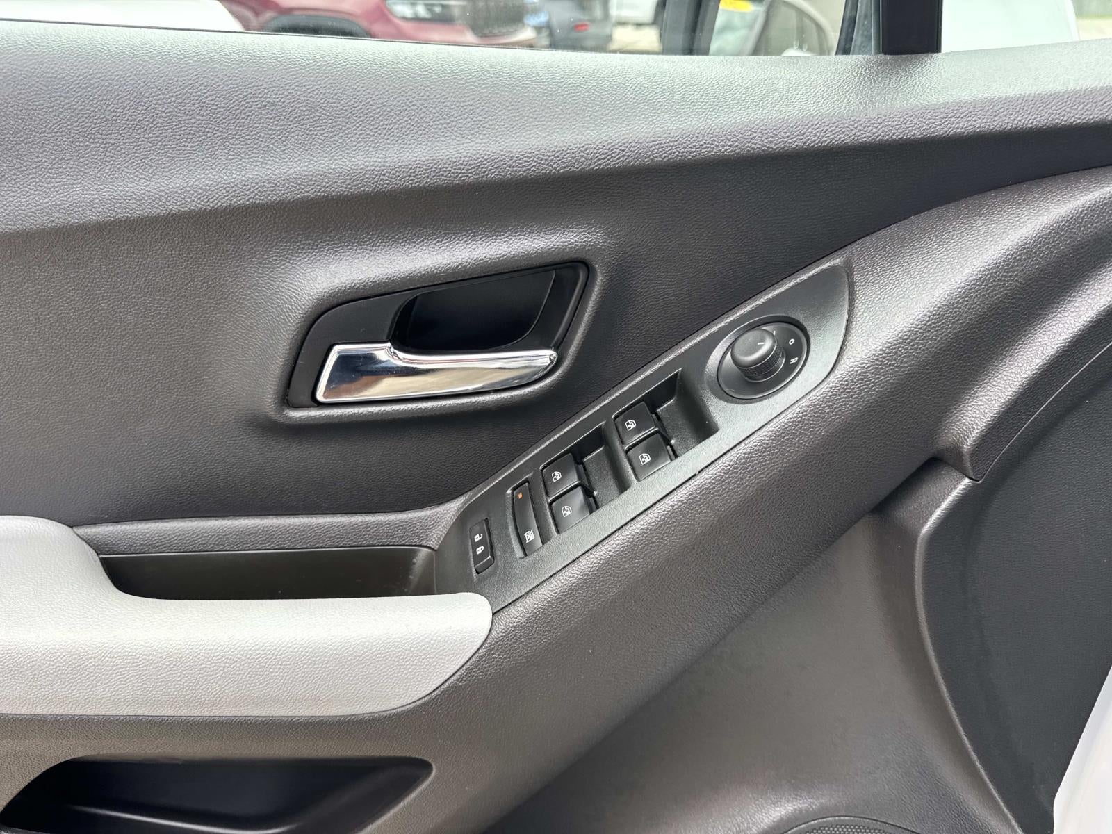 2020 Chevrolet TRAX FWD 4dr LT