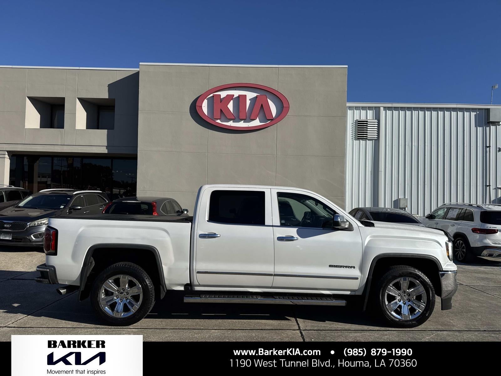 2017 GMC Sierra 1500 2WD Crew Cab 143.5 SLT