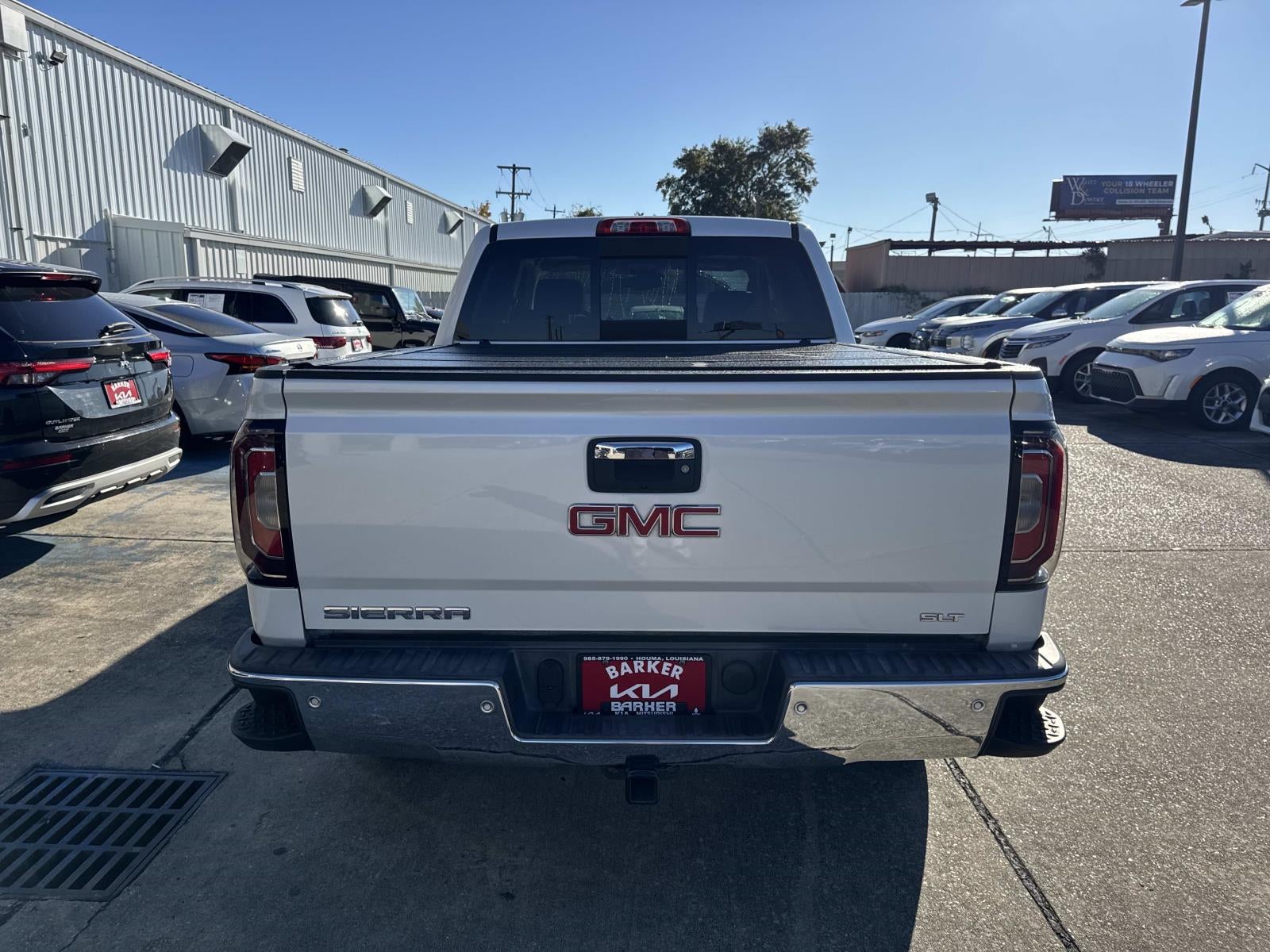 2017 GMC Sierra 1500 2WD Crew Cab 143.5 SLT
