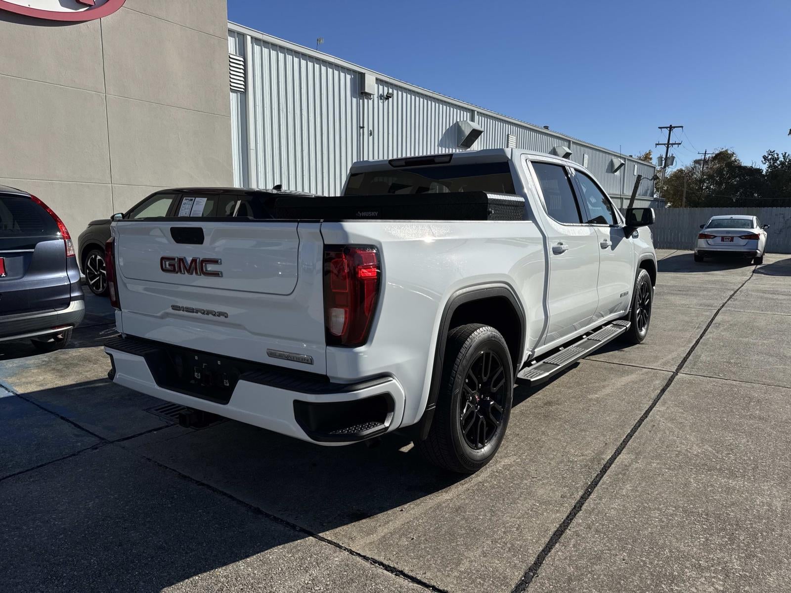 2022 GMC Sierra 1500 Limited 2WD Crew Cab 147 Elevation