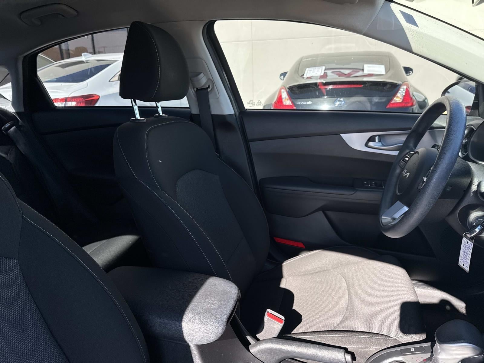 2022 Kia Forte LXS IVT