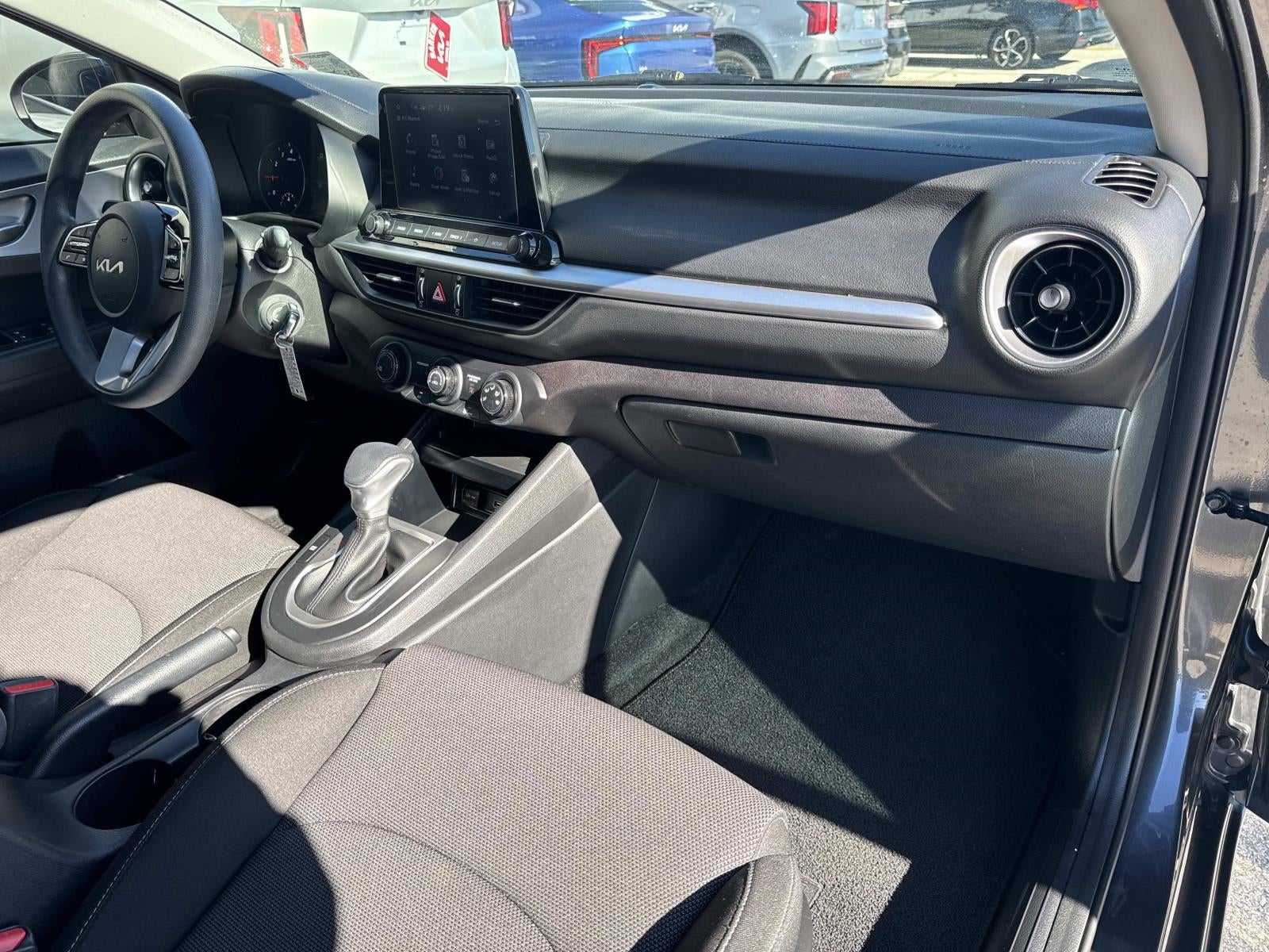 2022 Kia Forte LXS IVT