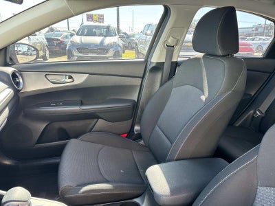 2022 Kia Forte LXS IVT