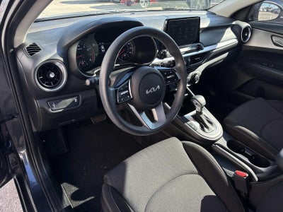 2022 Kia Forte LXS IVT