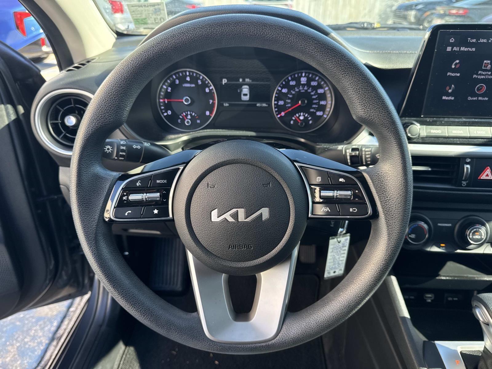 2022 Kia Forte LXS IVT