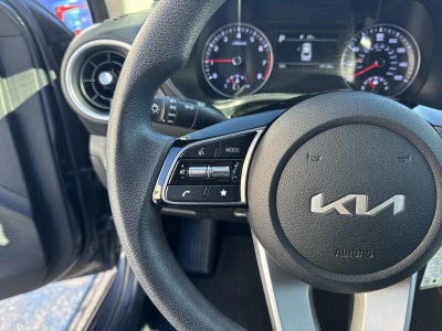 2022 Kia Forte LXS IVT