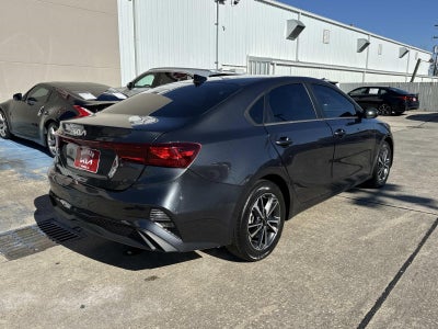 2022 Kia Forte LXS IVT