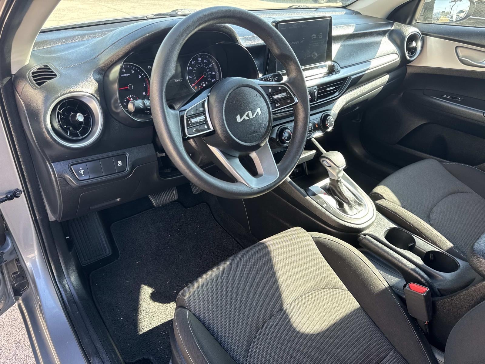 2024 Kia Forte LXS IVT