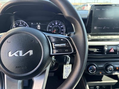 2024 Kia Forte LXS IVT