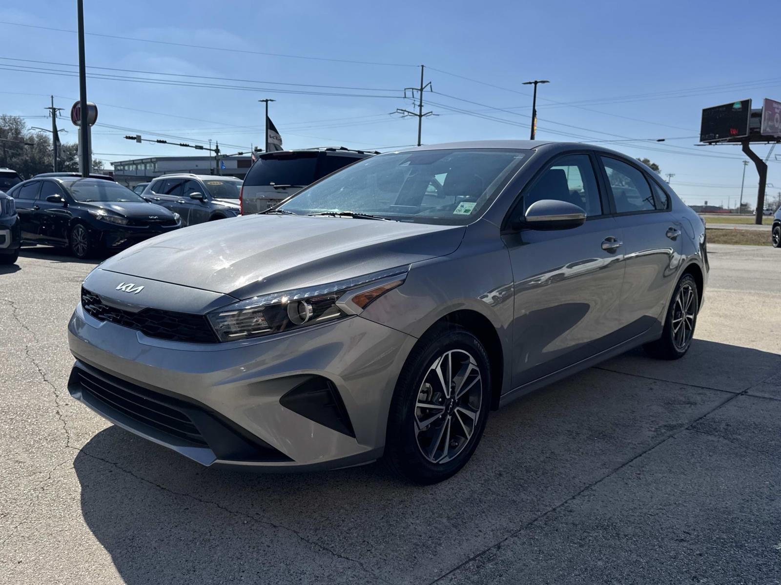 2024 Kia Forte LXS IVT