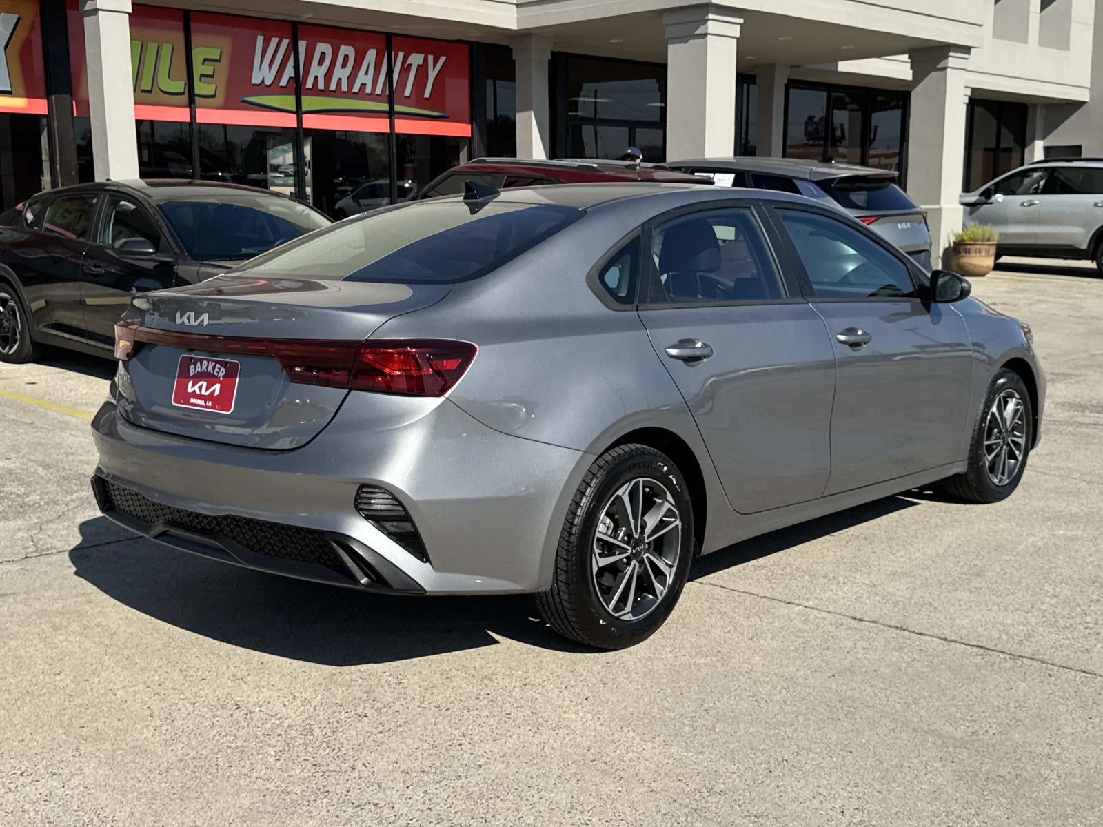 2024 Kia Forte LXS IVT