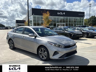 2023 Kia Forte LXS IVT