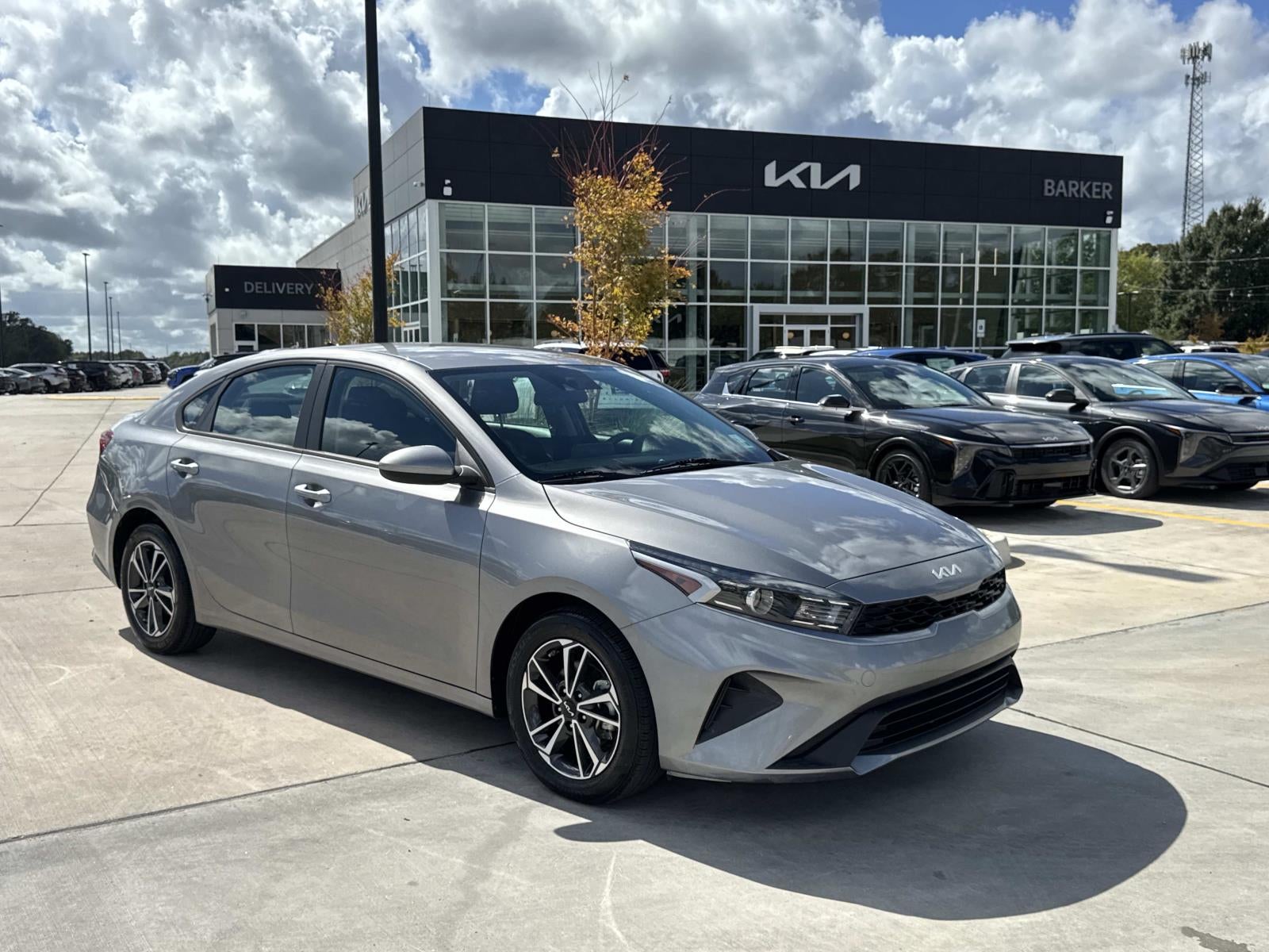 2023 Kia Forte LXS IVT