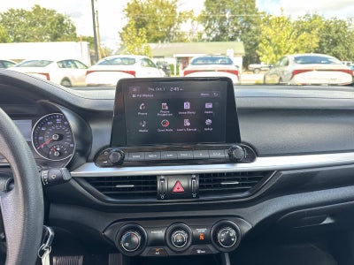 2023 Kia Forte LXS IVT