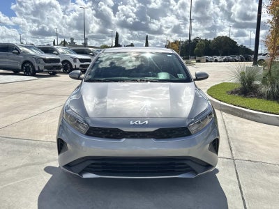 2023 Kia Forte LXS IVT