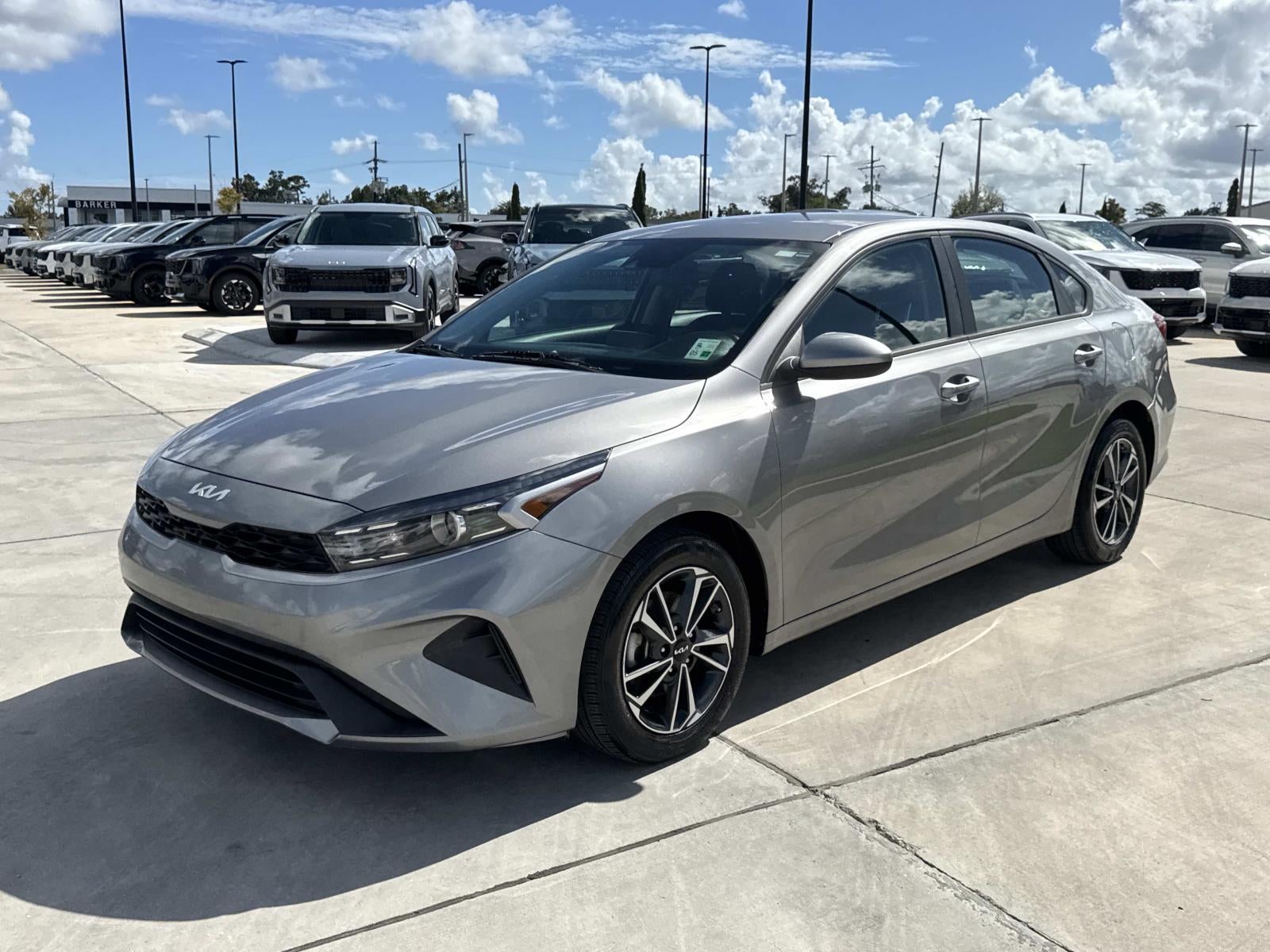 2023 Kia Forte LXS IVT