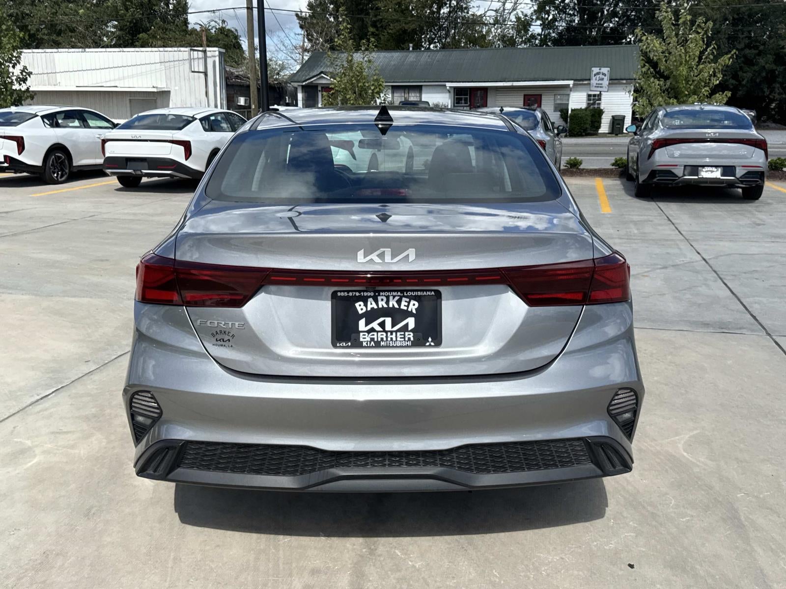 2023 Kia Forte LXS IVT