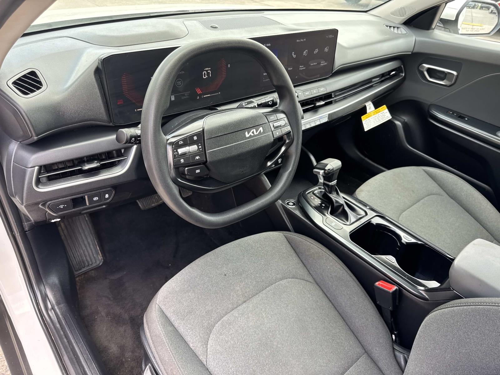 2025 Kia K4 LXS FWD
