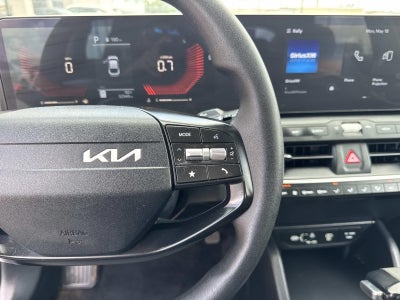2025 Kia K4 LXS FWD