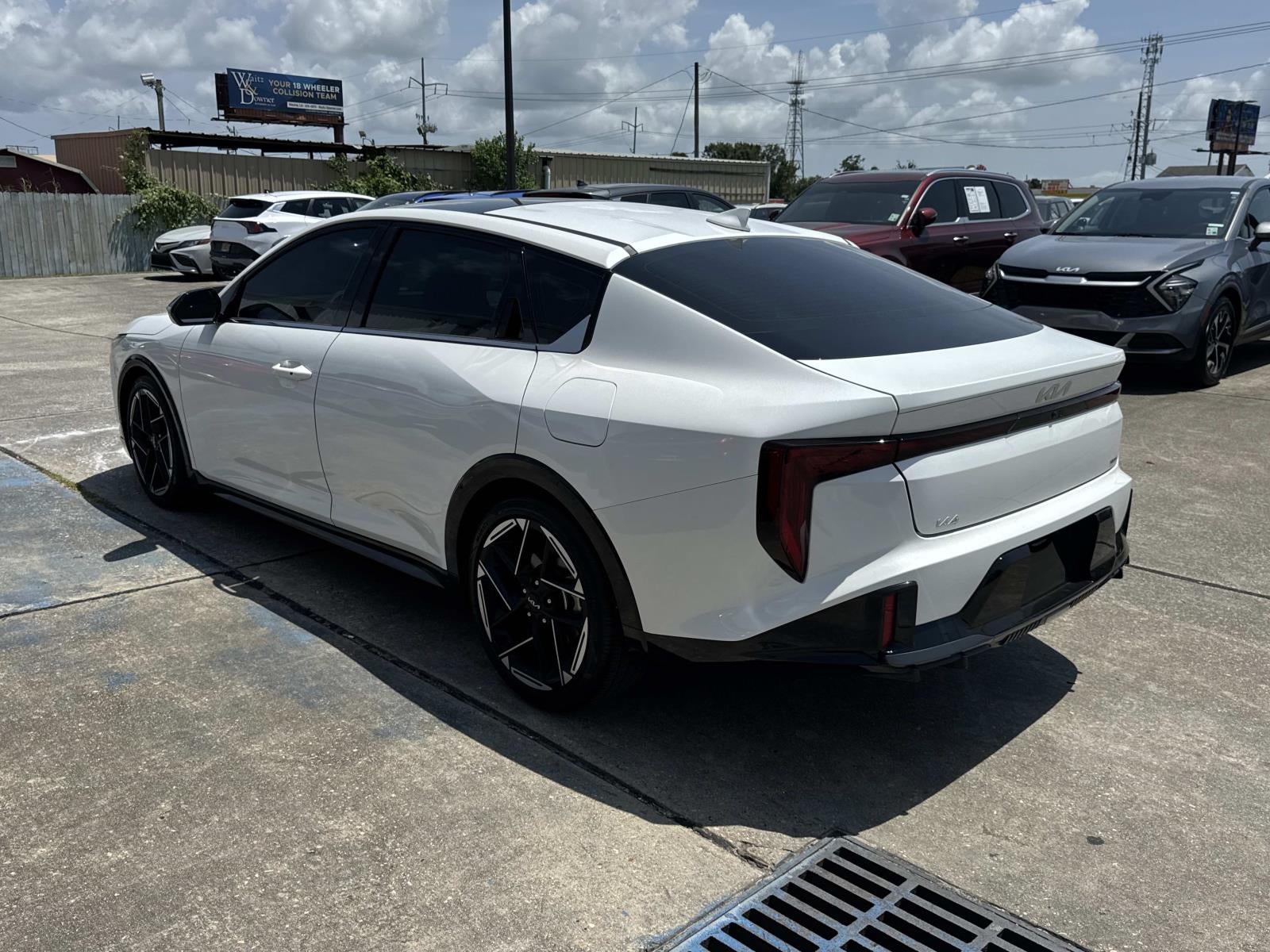 2025 Kia K4 GT-Line FWD