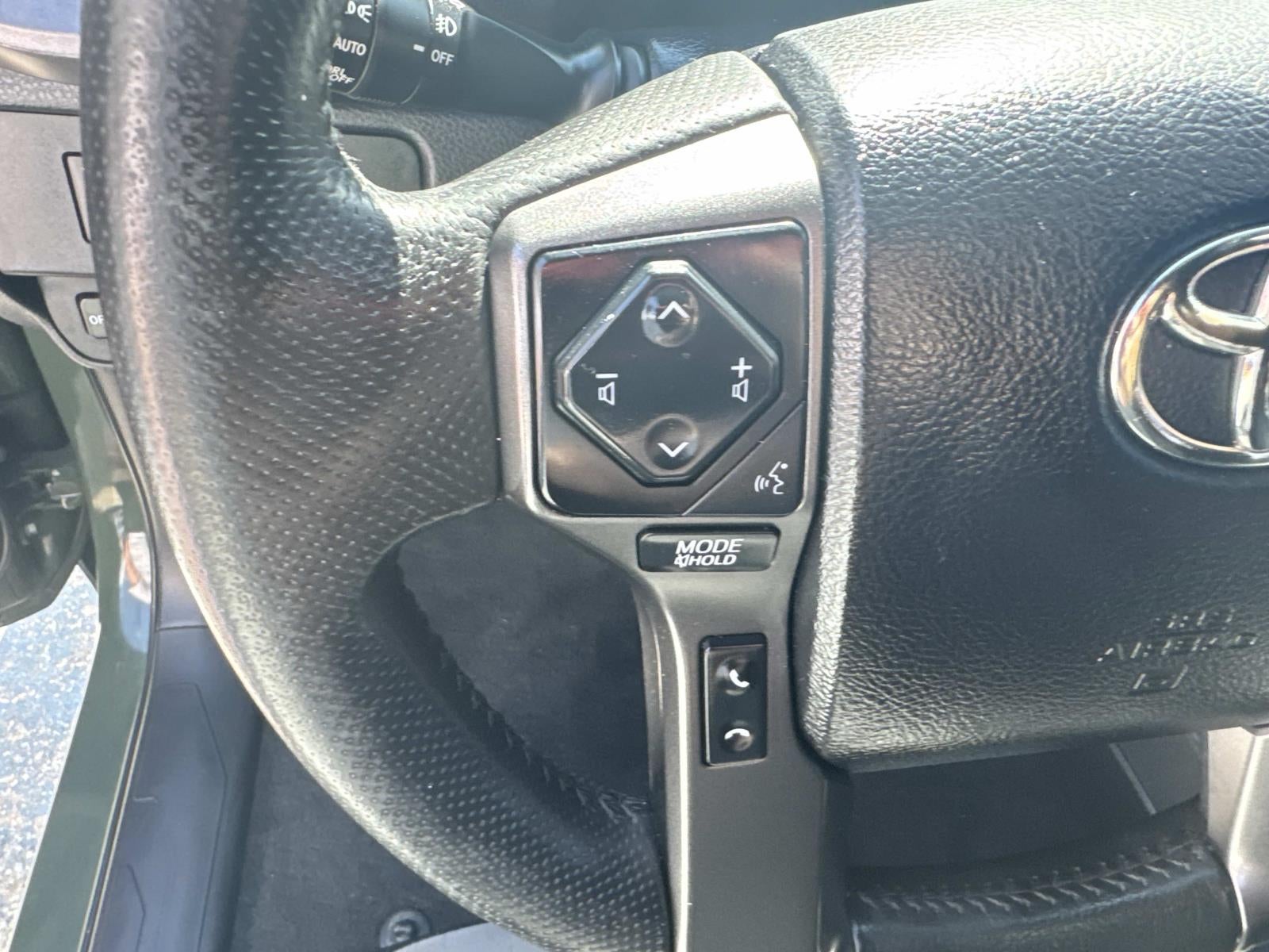 2021 Toyota Tacoma 2WD SR5 Double Cab 5' Bed V6 AT (Natl)