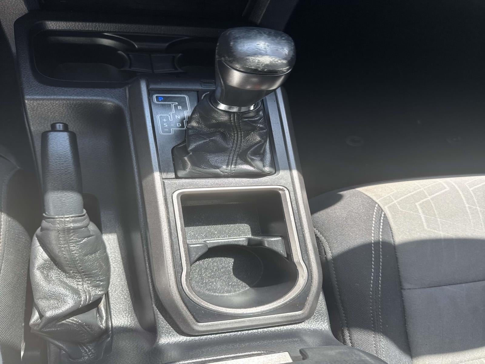 2021 Toyota Tacoma 2WD SR5 Double Cab 5' Bed V6 AT (Natl)