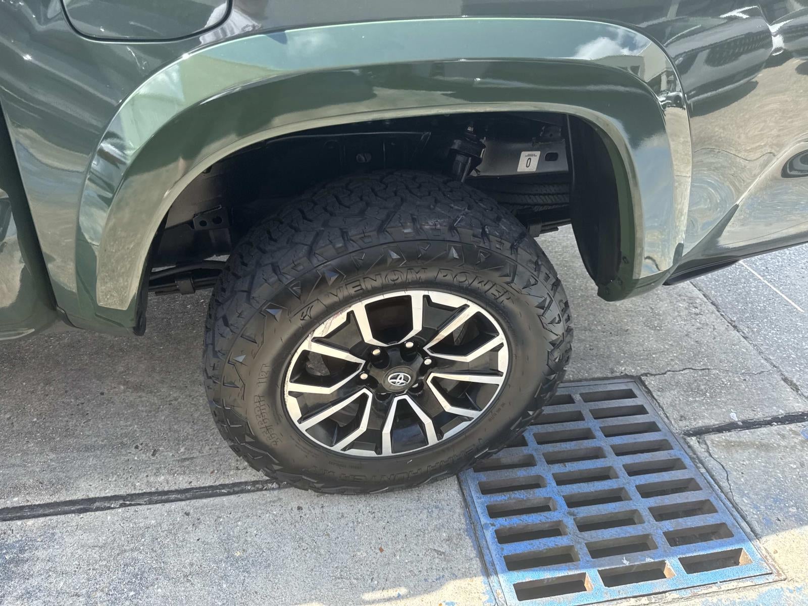 2021 Toyota Tacoma 2WD SR5 Double Cab 5' Bed V6 AT (Natl)