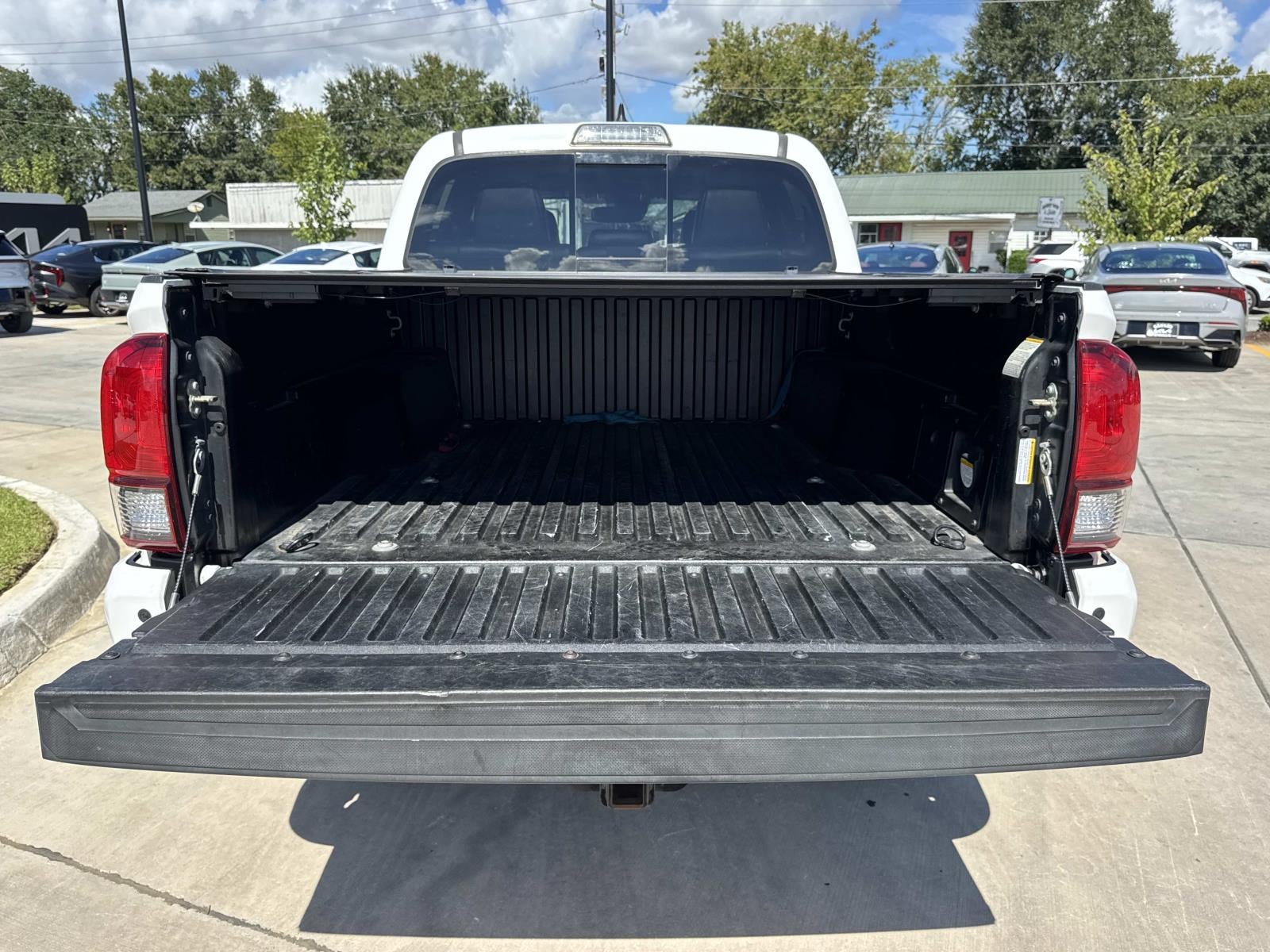 2019 Toyota Tacoma 4WD TRD Off Road Double Cab 5' Bed V6 MT (Natl)
