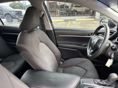 2019 Toyota Camry LE Auto (Natl)