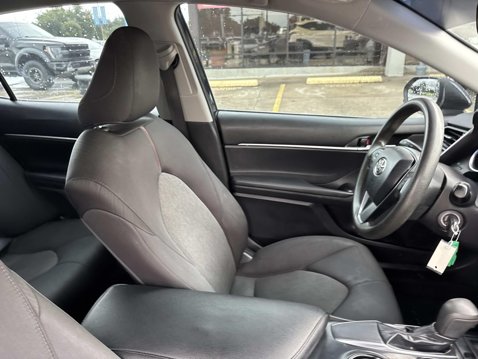 2019 Toyota Camry LE Auto (Natl)