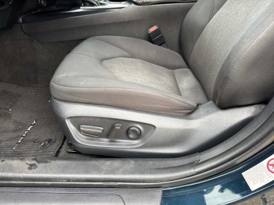 2019 Toyota Camry LE Auto (Natl)