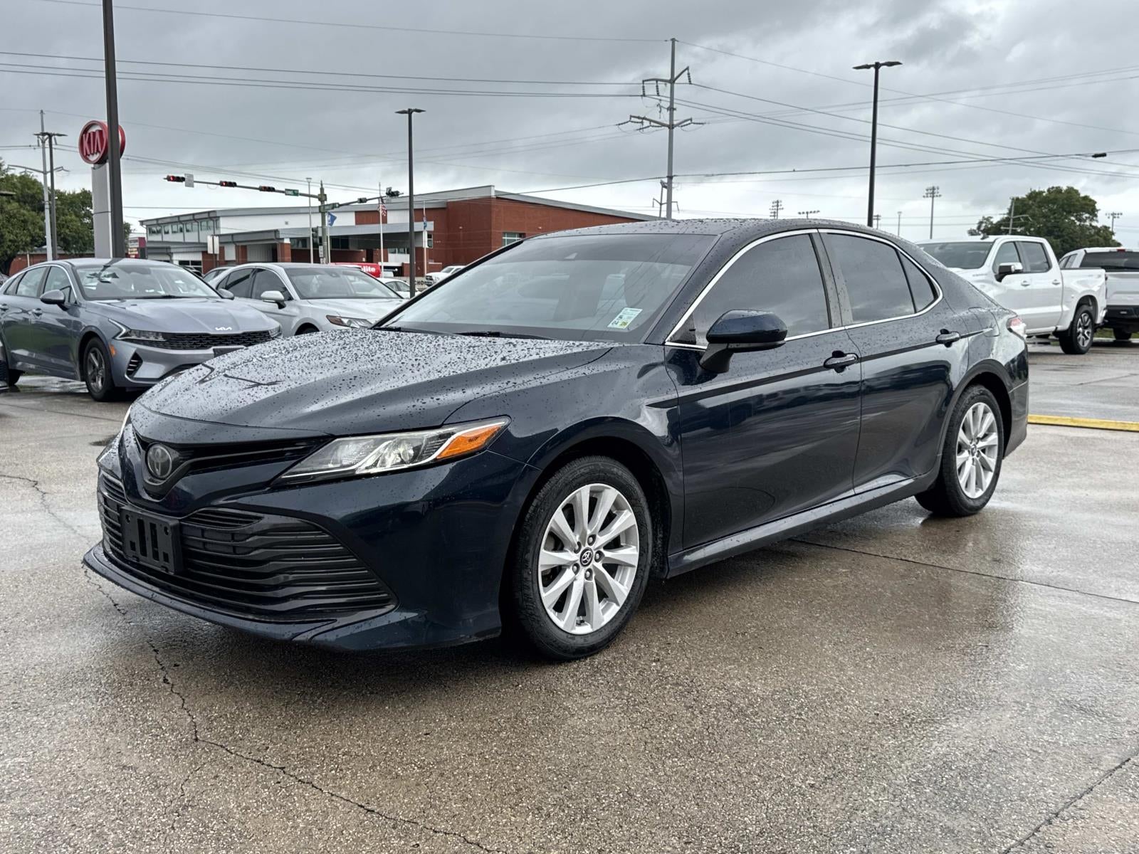 2019 Toyota Camry LE Auto (Natl)