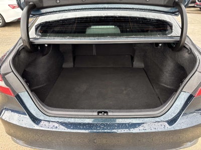2019 Toyota Camry LE Auto (Natl)