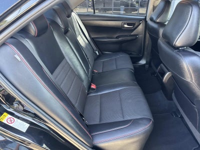 2017 Toyota Camry SE Auto (Natl)