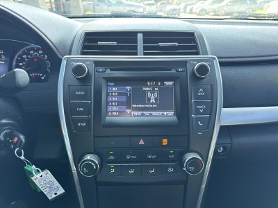 2017 Toyota Camry SE Auto (Natl)