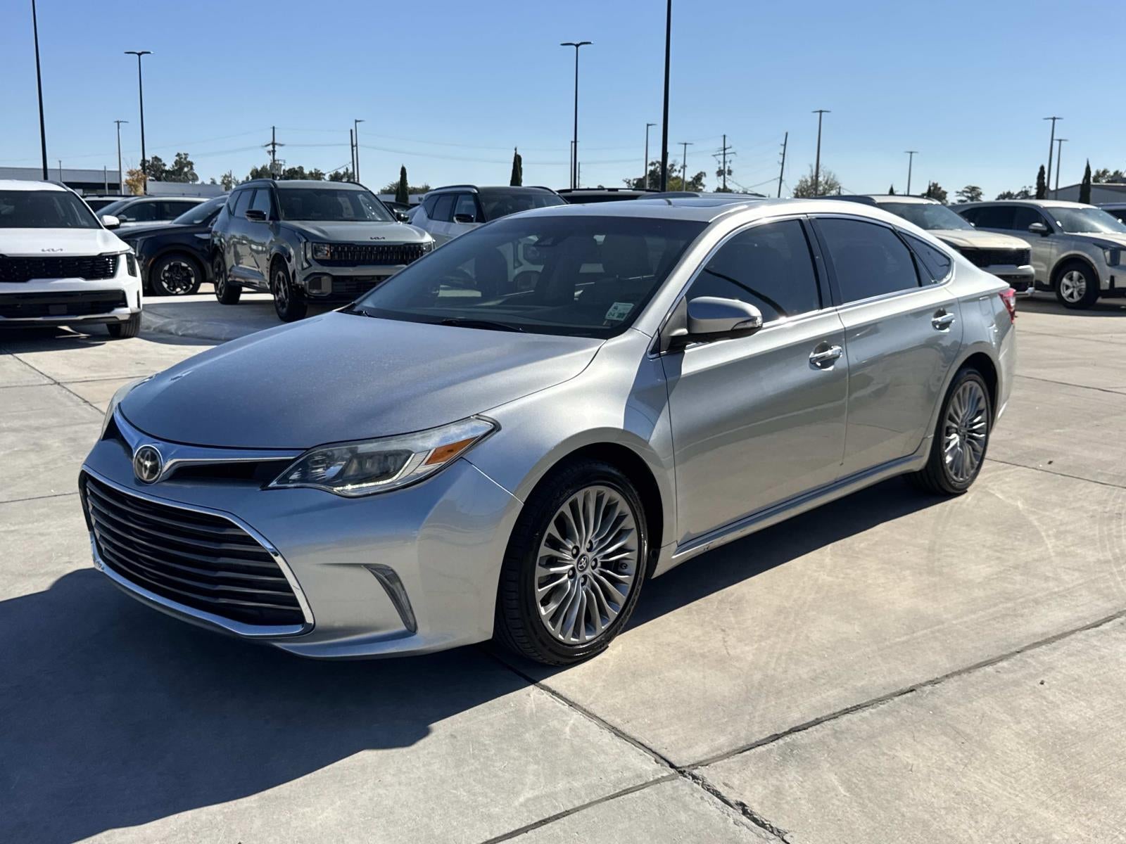 2016 Toyota Avalon 4dr Sdn XLE (Natl)