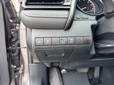 2024 Toyota Camry SE Auto (Natl)