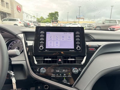 2024 Toyota Camry SE Auto (Natl)