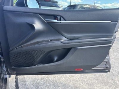 2023 Toyota Camry SE Auto (Natl)