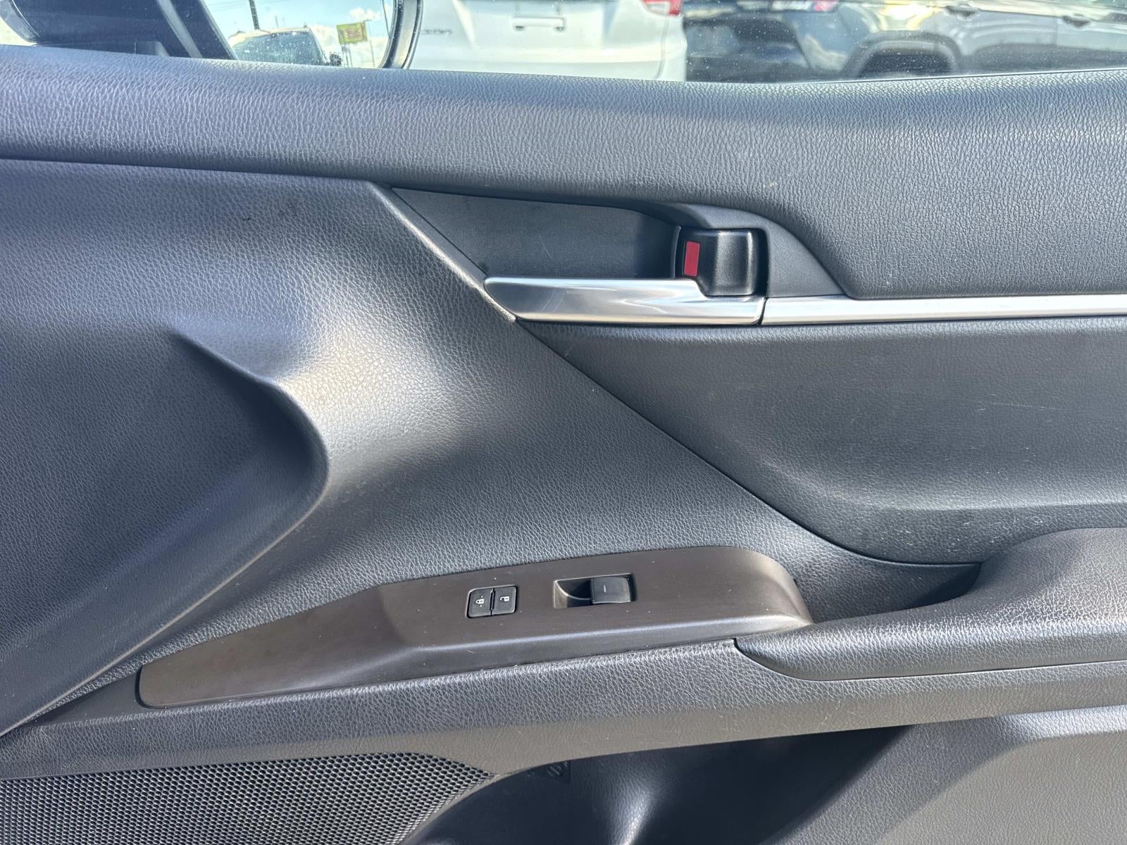 2023 Toyota Camry SE Auto (Natl)