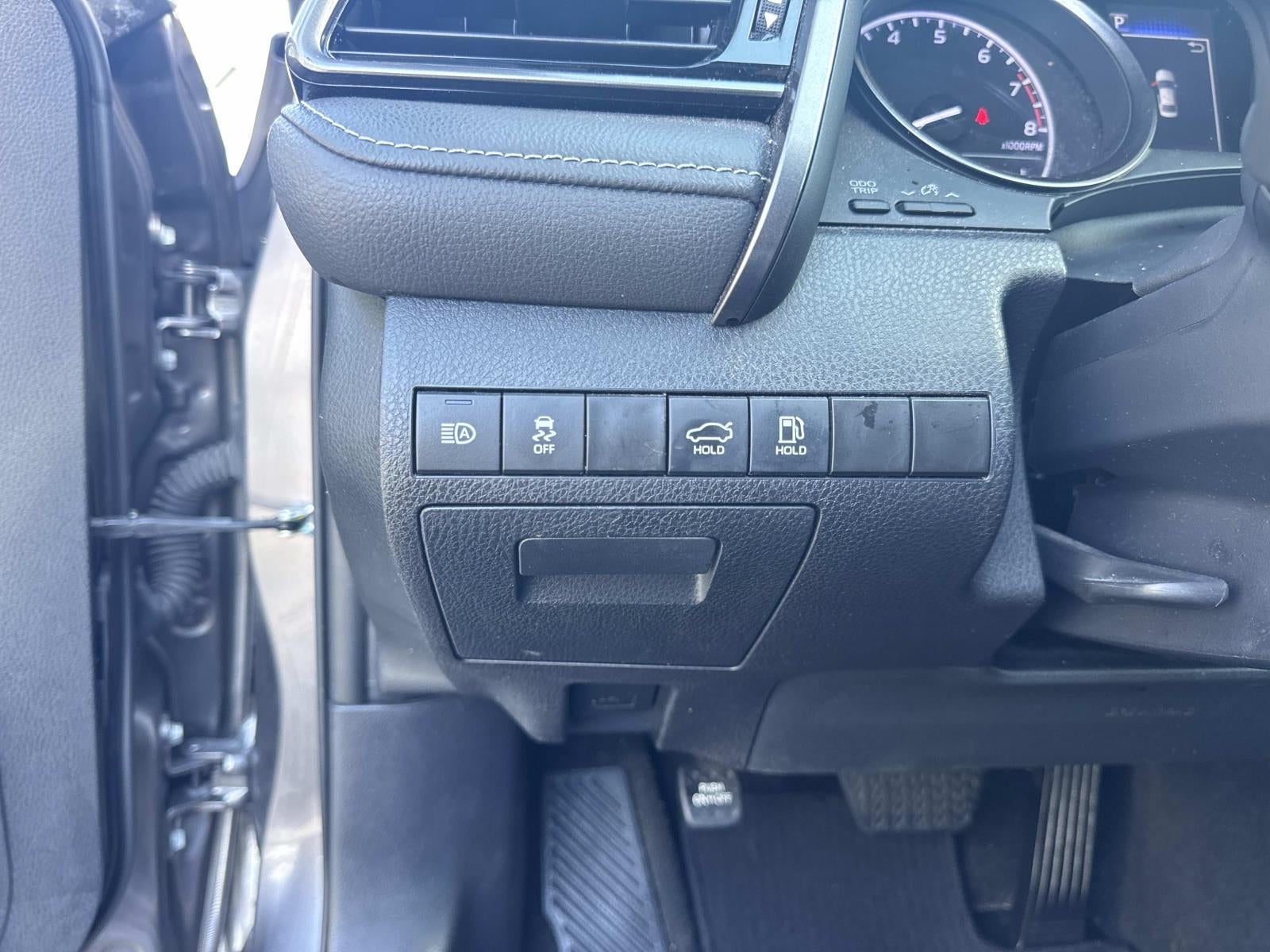 2023 Toyota Camry SE Auto (Natl)